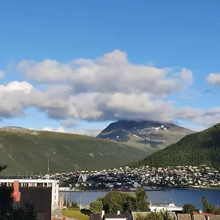 Cozy, Central Apartment With Best View In Tromso Exterior photo